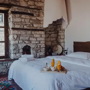 Tradita E Beratit Hotel Berat
