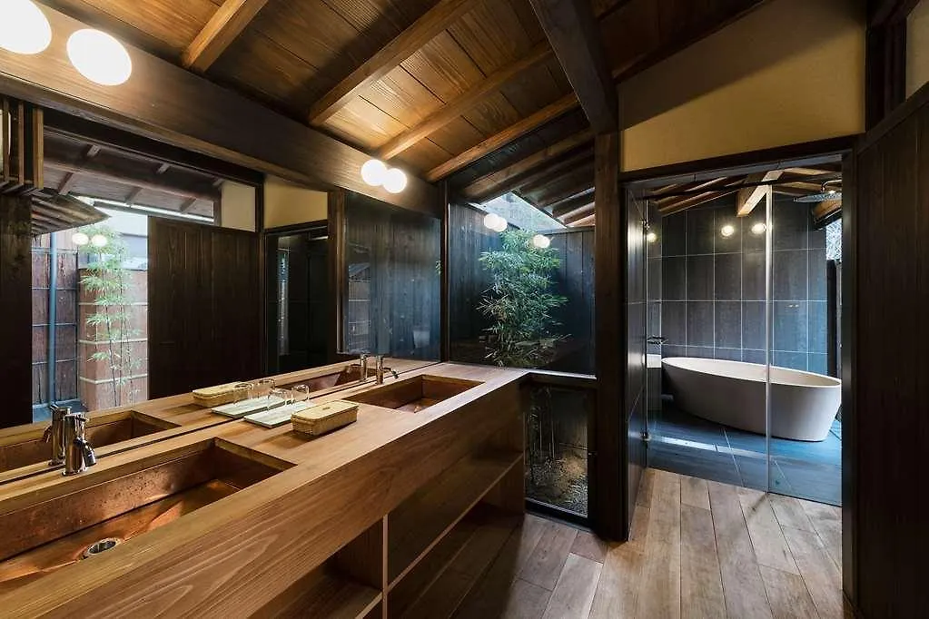 Ryokan Nazuna Kyoto Gosho