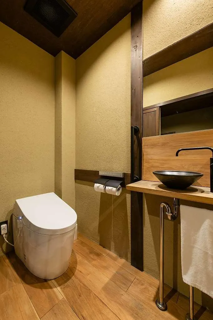 Nazuna Kyoto Gosho 4*,  Japan
