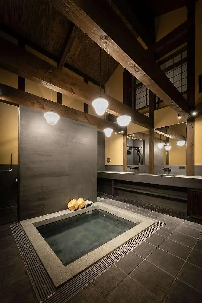 Nazuna Kyoto Gosho Japan